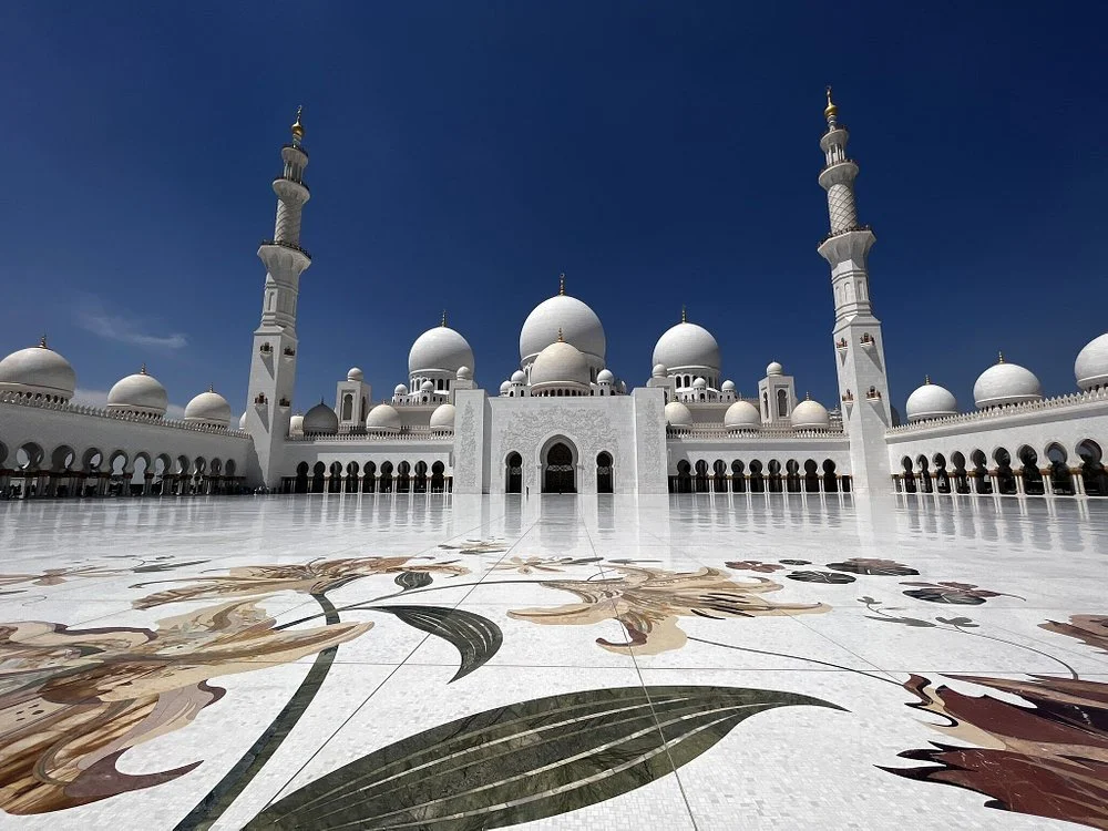 Sheikh Zayed Grand Mosque | Things to do in Abu Dhabi